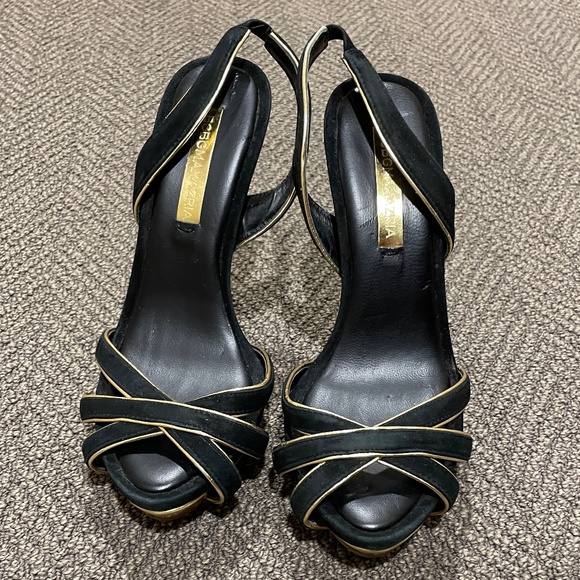 NEW - BCBGMAXMAZRIA BLACK & Gold Shoes - Picture 3 of 9